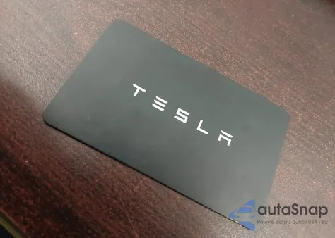 2020 Tesla Model 3 Performance Dual Motor All-Wheel Drive z USA, uszkodzony, nr VIN 5YJ3E1EC5LF714283